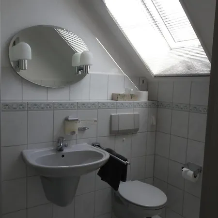 Egerer 3*