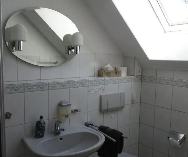 ゲストハウス Egerer 3*