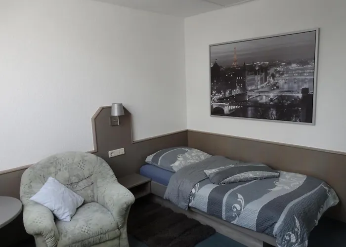 ゲストハウス Egerer Bad Köstritz